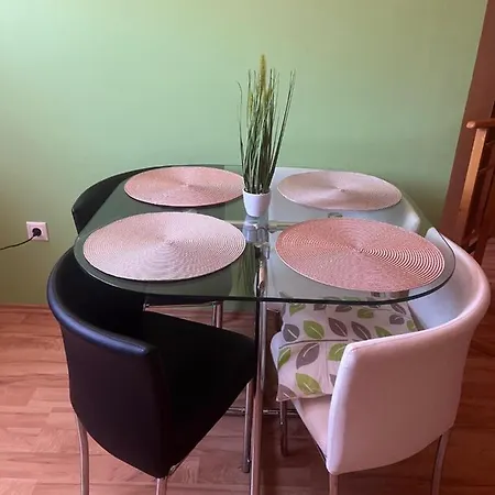 Arnyas Apartamento Pécs